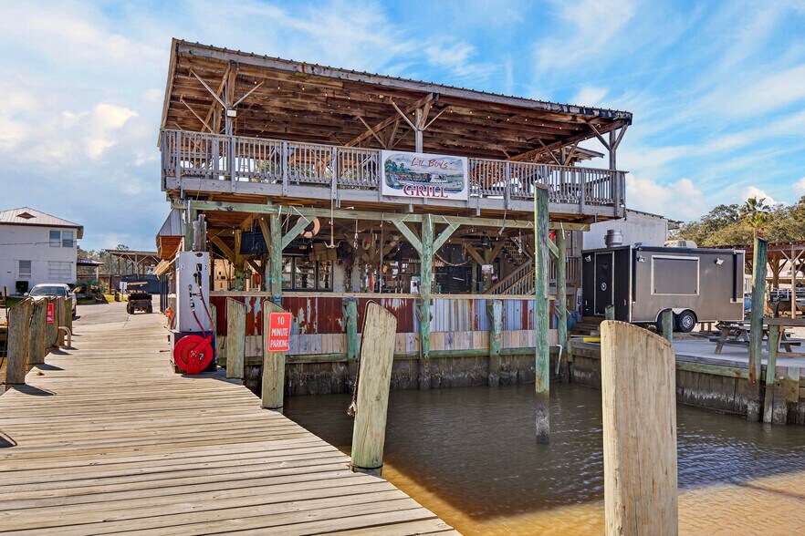 More Photos Of 3308 Mary Walker Dr, Gautier Marina For Sale