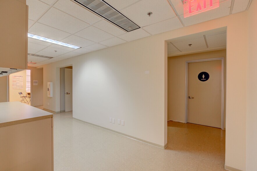 More Photos Of 3440 W Carson St, Torrance Loft Creative Space For Sale