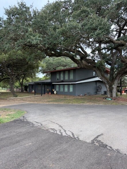 More Photos Of I-10 & Evans St, Alleyton Office Residential For Sale