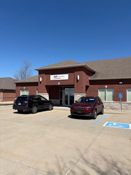 More Photos Of 3930 Mezzanine Dr, Lafayette Medical For Lease