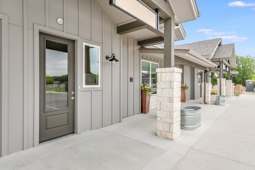 More Photos Of 2901 Caballo Ranch Blvd, Leander Office For Sale