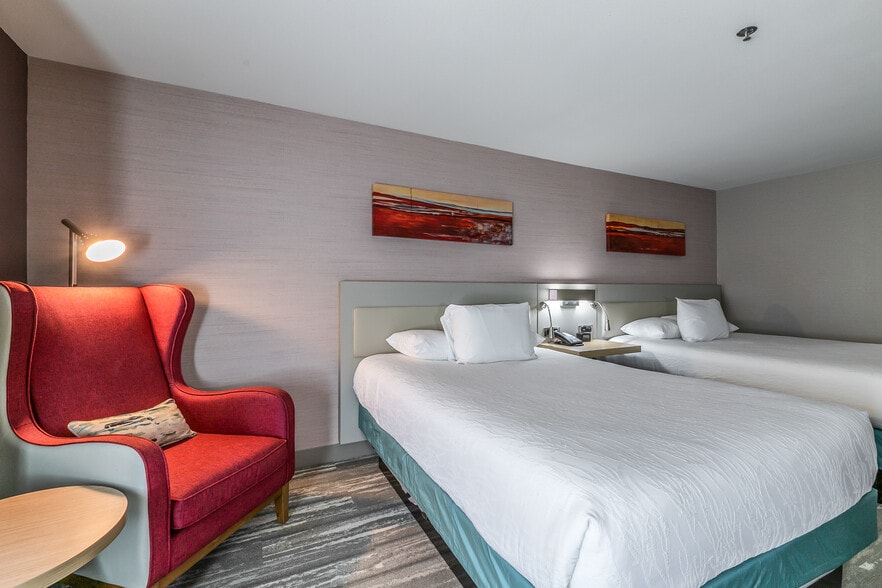 More Photos Of 4400 North Fwy, Fort Worth Hotel For Sale