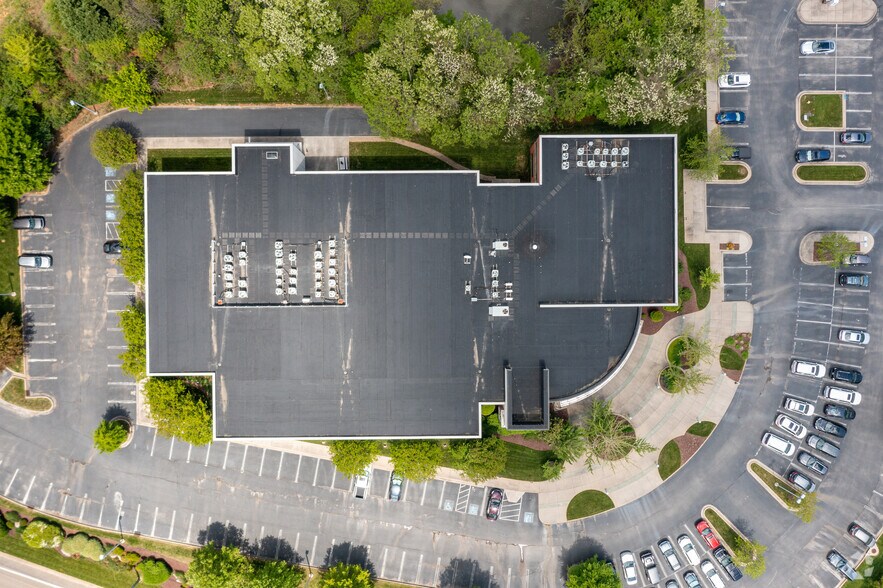 More Photos Of 10133 Sherrill Blvd, Knoxville Medical For Sale