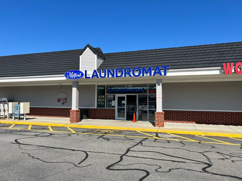 More Photos Of 586-614 Nashua Rd, Milford Unknown For Lease