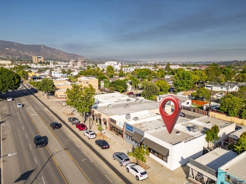 More Photos Of 1114 W Magnolia Blvd, Burbank Storefront Retail Office For Sale