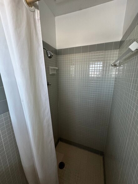 More Photos Of 16872 SE Highway 19, Cross City Hotel For Sale