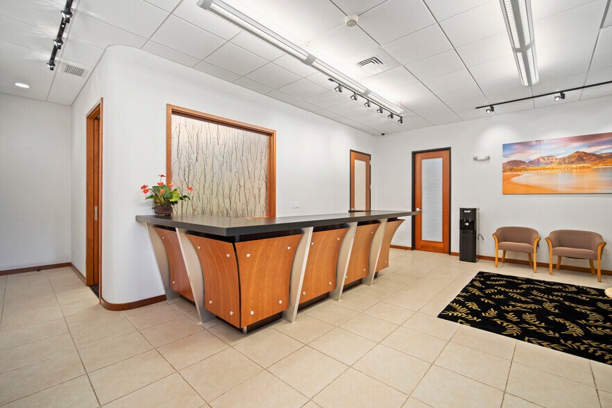 More Photos Of 3113 Olu St, Honolulu Office For Sale