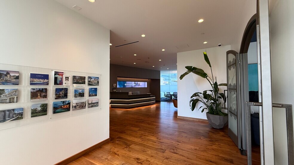 More Photos Of 243 N Canon Dr, Beverly Hills Office For Lease