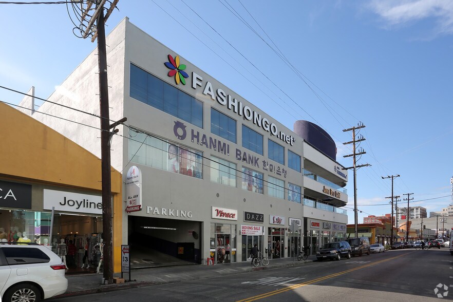 More Photos Of 726 E 12th St, Los Angeles Freestanding For Lease