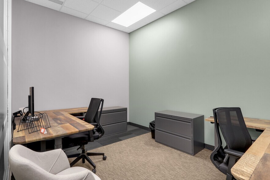 More Photos Of 4950 W 78th St, Bloomington Warehouse For Sale