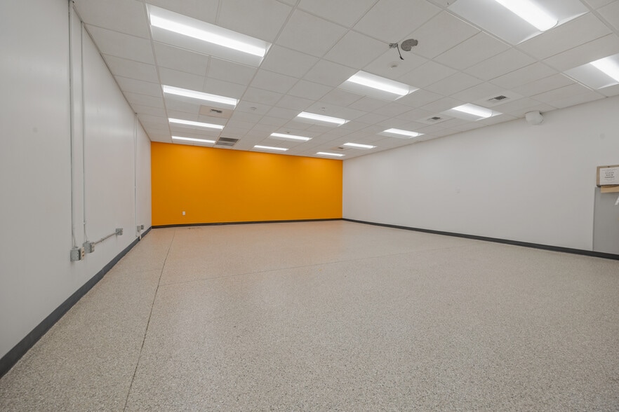 More Photos Of 3102 100th St SW, Everett Warehouse For Lease