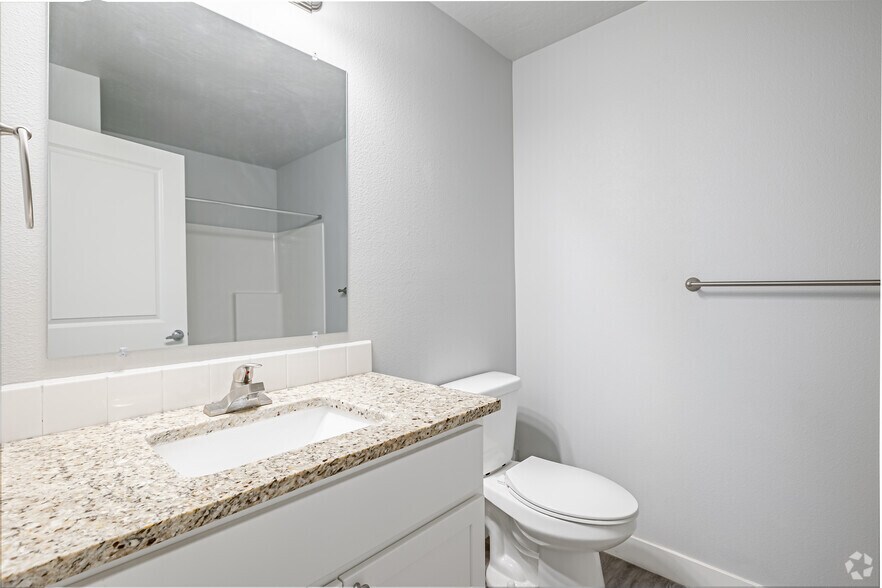 More Photos Of 5018 Hamlet Ln, Caldwell Apartments For Sale