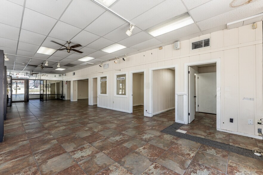 More Photos Of , Huntsville General Retail For Sale