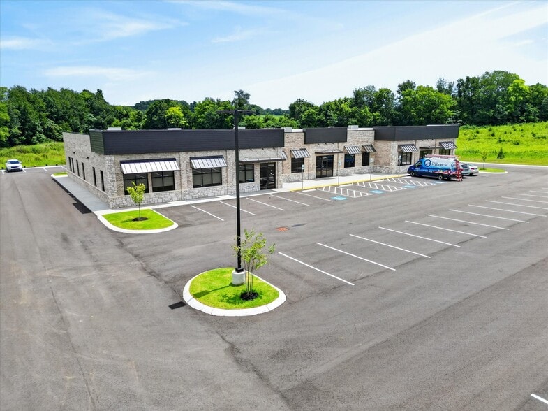 More Photos Of 625 Hornbuckle Rd, Clarksville Healthcare For Lease
