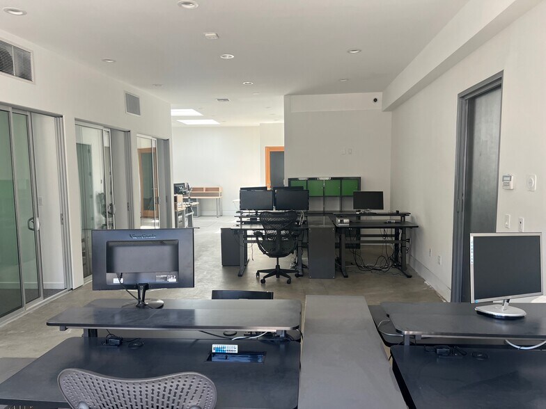 More Photos Of 2630-2634 La Cienega Ave, Los Angeles Loft Creative Space For Lease