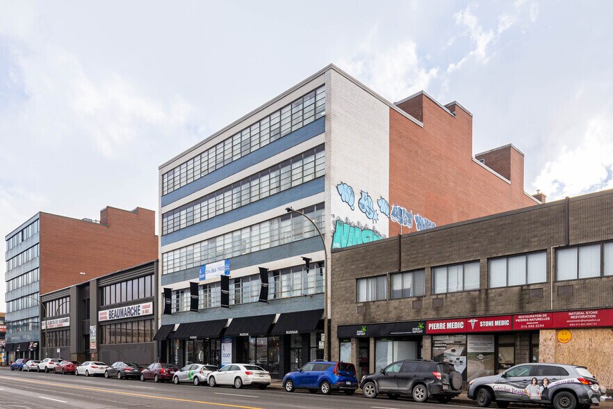 Primary Photo Of 9140-9160 Boul Saint-Laurent, Montréal Loft Creative Space For Lease