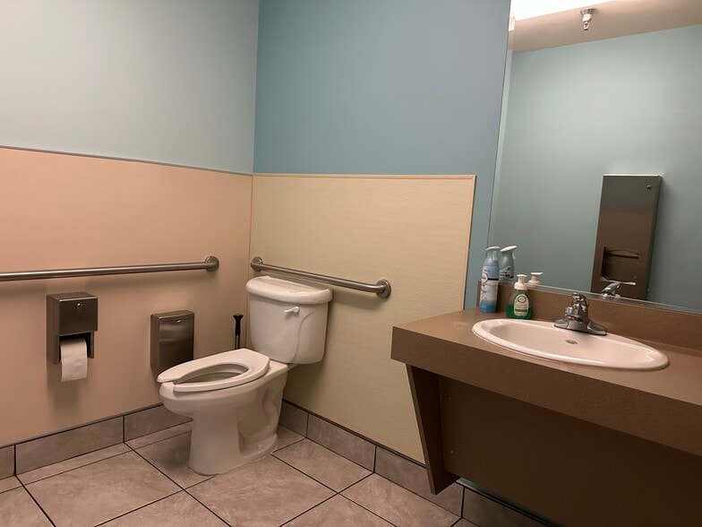 More Photos Of 1292 Kifer Rd, Sunnyvale Research And Development For Lease