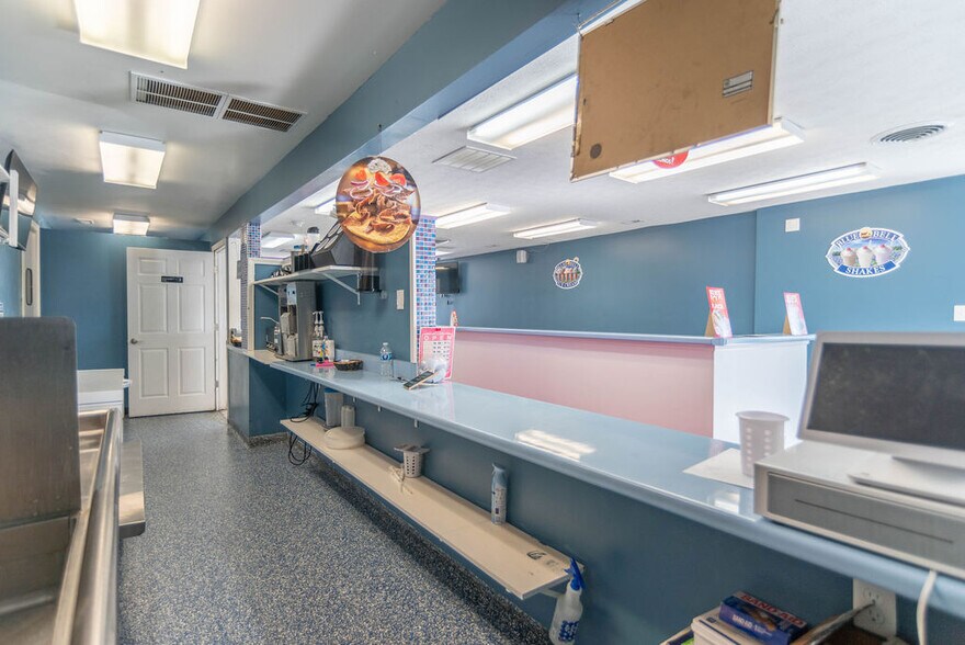 More Photos Of 789 E Morgan St, Martinsville Restaurant For Sale