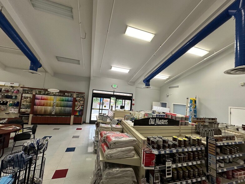 More Photos Of 105 Elmira Rd, Vacaville Freestanding For Lease