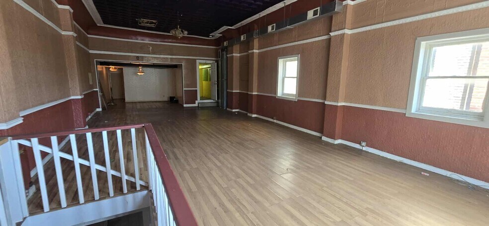 More Photos Of 206 S Broadway, Baltimore Restaurant For Sale