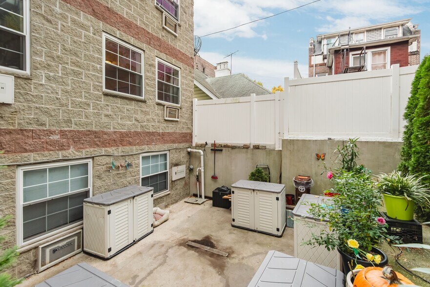 More Photos Of 253 E 206th St, Bronx Apartments For Sale