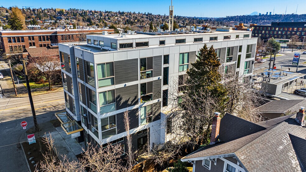 Primary Photo Of 1501 NW 59th St, Seattle Apartments For Sale
