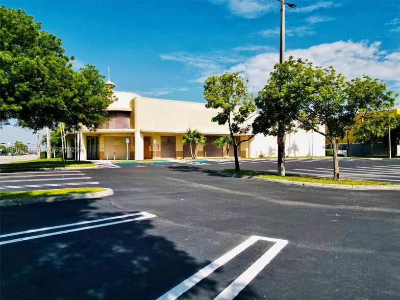 More Photos Of 11920 NW 27th Ave, Miami Freestanding For Lease