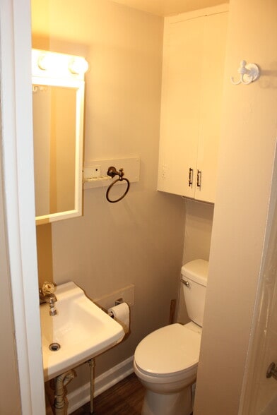 More Photos Of 801 S Mill St, Clio Apartments For Sale