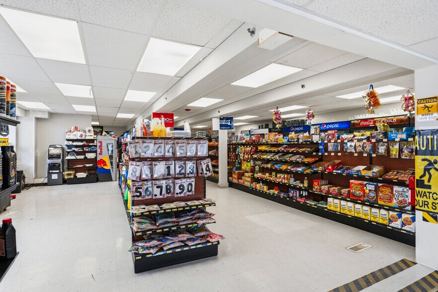 More Photos Of 47 Chelmsford St, Chelmsford Storefront Retail Residential For Sale