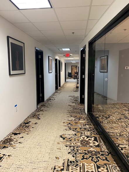 More Photos Of 2488 SW Lakewood Ave, Atlanta Office Residential For Lease