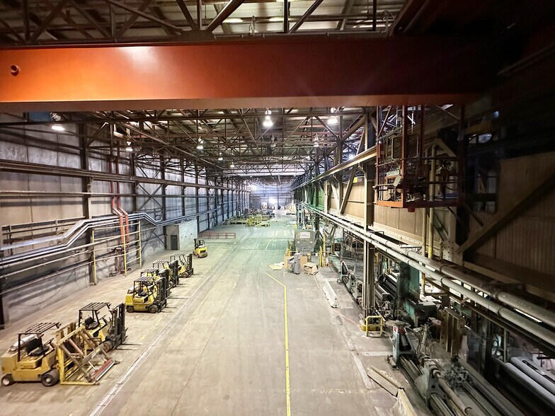 More Photos Of 300 Riley Rd, Jay Warehouse For Lease
