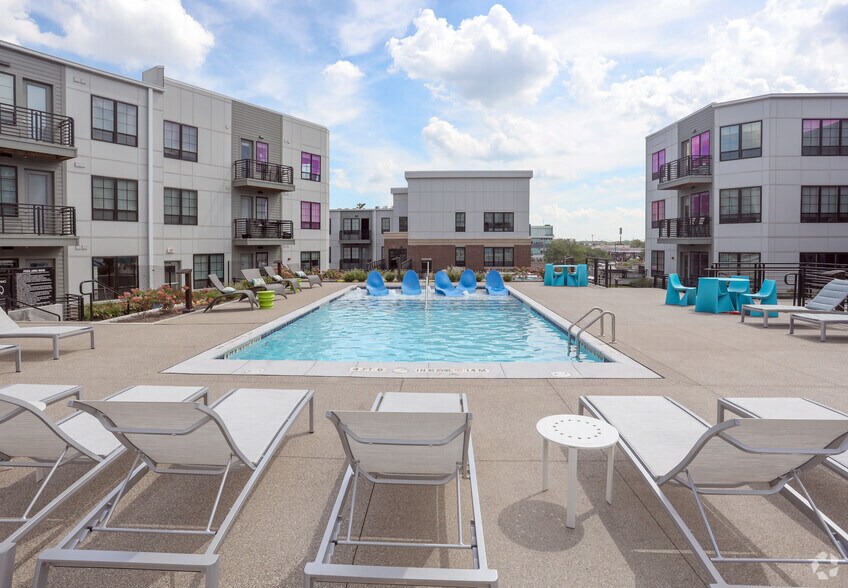 More Photos Of 11671 Maple St, Fishers Apartments For Lease