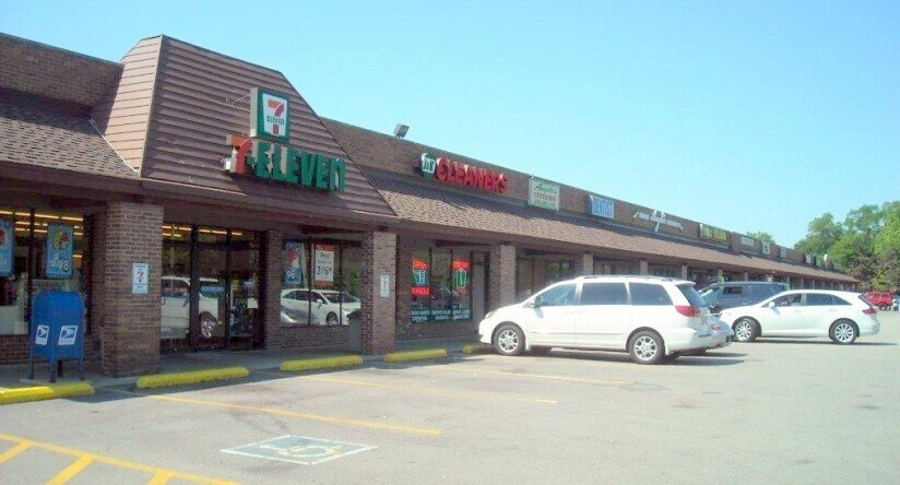 More Photos Of 1450-1486 E Chicago Ave, Naperville Freestanding For Lease
