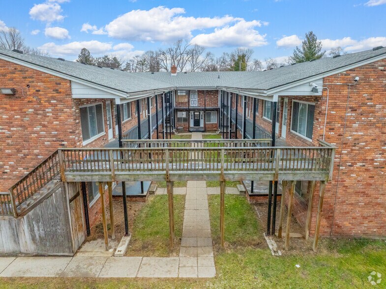 More Photos Of 18045-18123 Lahser Rd, Detroit Apartments For Sale