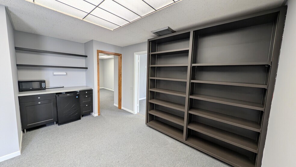 More Photos Of 2131 Hollywood Blvd, Hollywood Office Residential For Lease