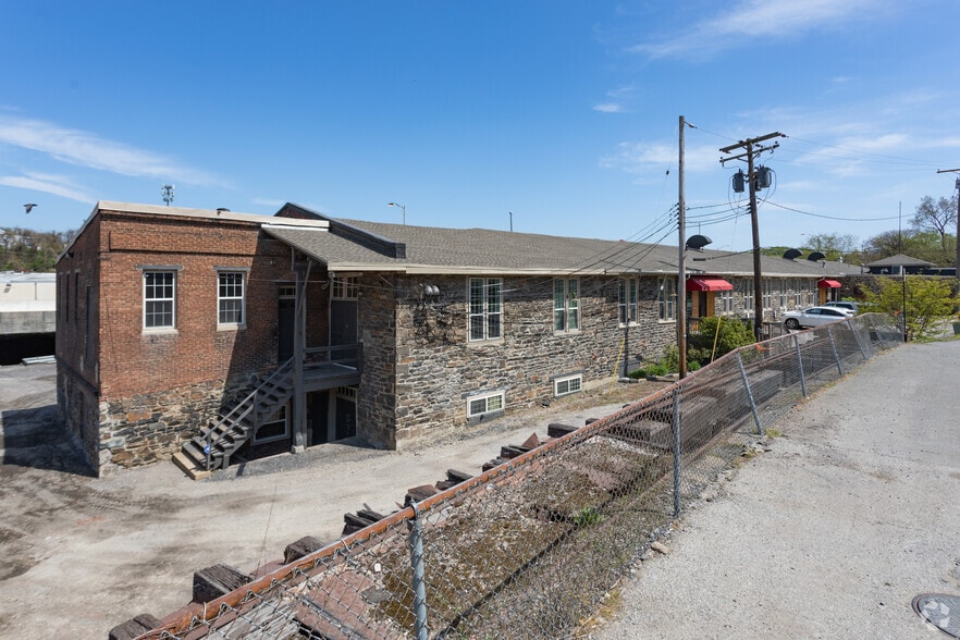 More Photos Of 1750 Union Ave, Baltimore Light Manufacturing For Lease