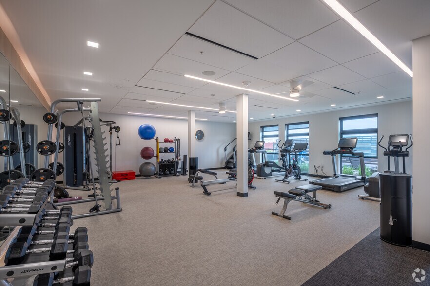 More Photos Of 747 Hampden Ave, Saint Paul Apartments For Sale