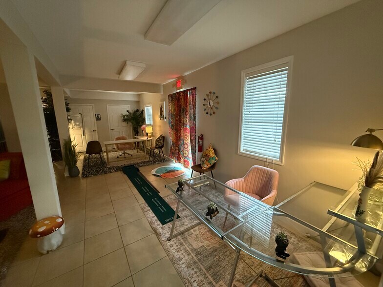 More Photos Of 2044 E Orange Avenue, Eustis Office For Lease