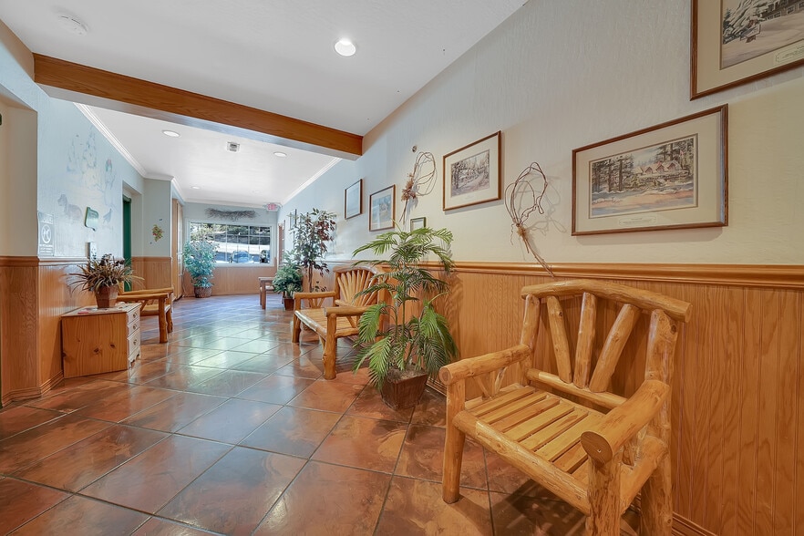 More Photos Of 31880 State Highway 108, Strawberry Hotel For Sale