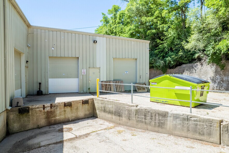 More Photos Of 2024-2050 S Stoughton Rd, Madison General Retail For Sale
