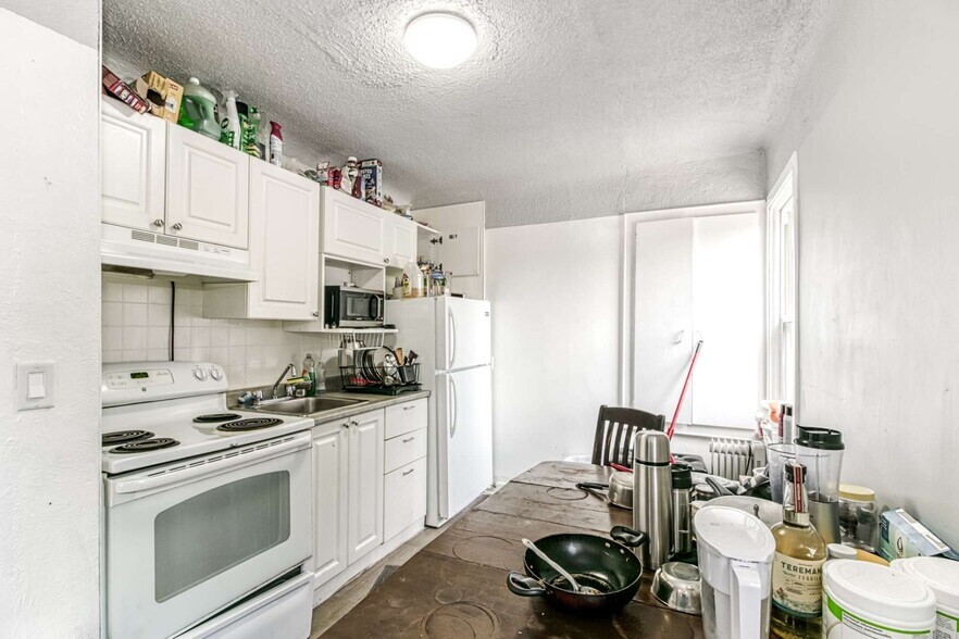 More Photos Of 22 Whittaker St, Sudbury Multifamily For Sale