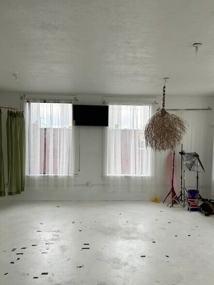 More Photos Of 3219 Troost Ave, Kansas City Storefront Retail Office For Sale