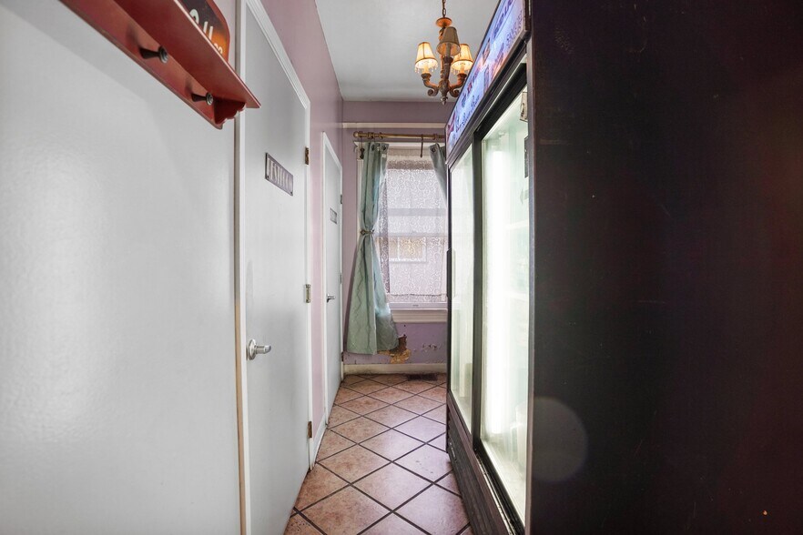 More Photos Of 1126 14th St, Modesto Restaurant For Sale