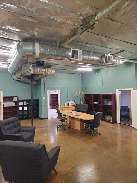More Photos Of 536 W Mountain View Ave, La Habra Warehouse For Sale