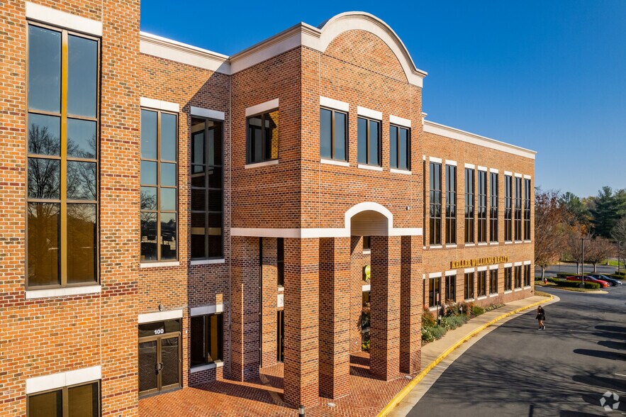 More Photos Of 50 Catoctin Cir NE, Leesburg Office For Lease
