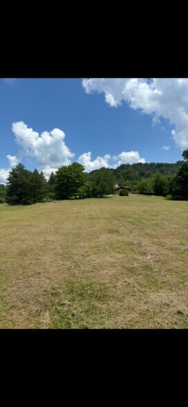 More Photos Of 414 Milroy Grose, Lansing Land For Sale