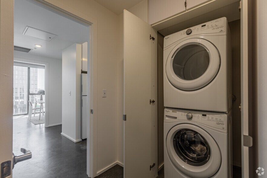 More Photos Of 329 NE Couch St, Portland Coworking Space