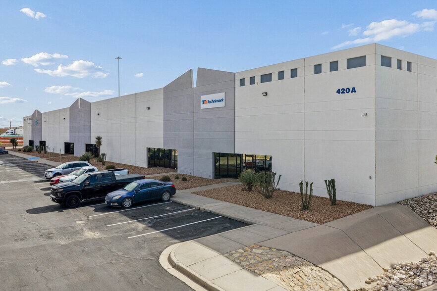 More Photos Of 420 A Pan American Dr, El Paso Unknown For Lease