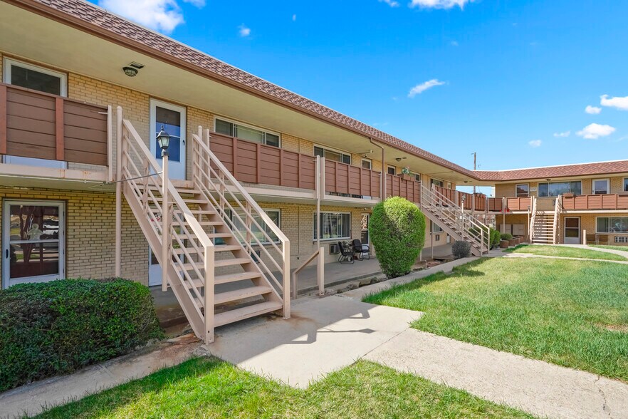 More Photos Of 2940 W Arkansas Ave, Denver Apartments For Sale