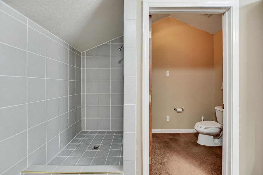 More Photos Of 34590 W County Line Rd, Yucaipa Storefront Retail Office For Lease